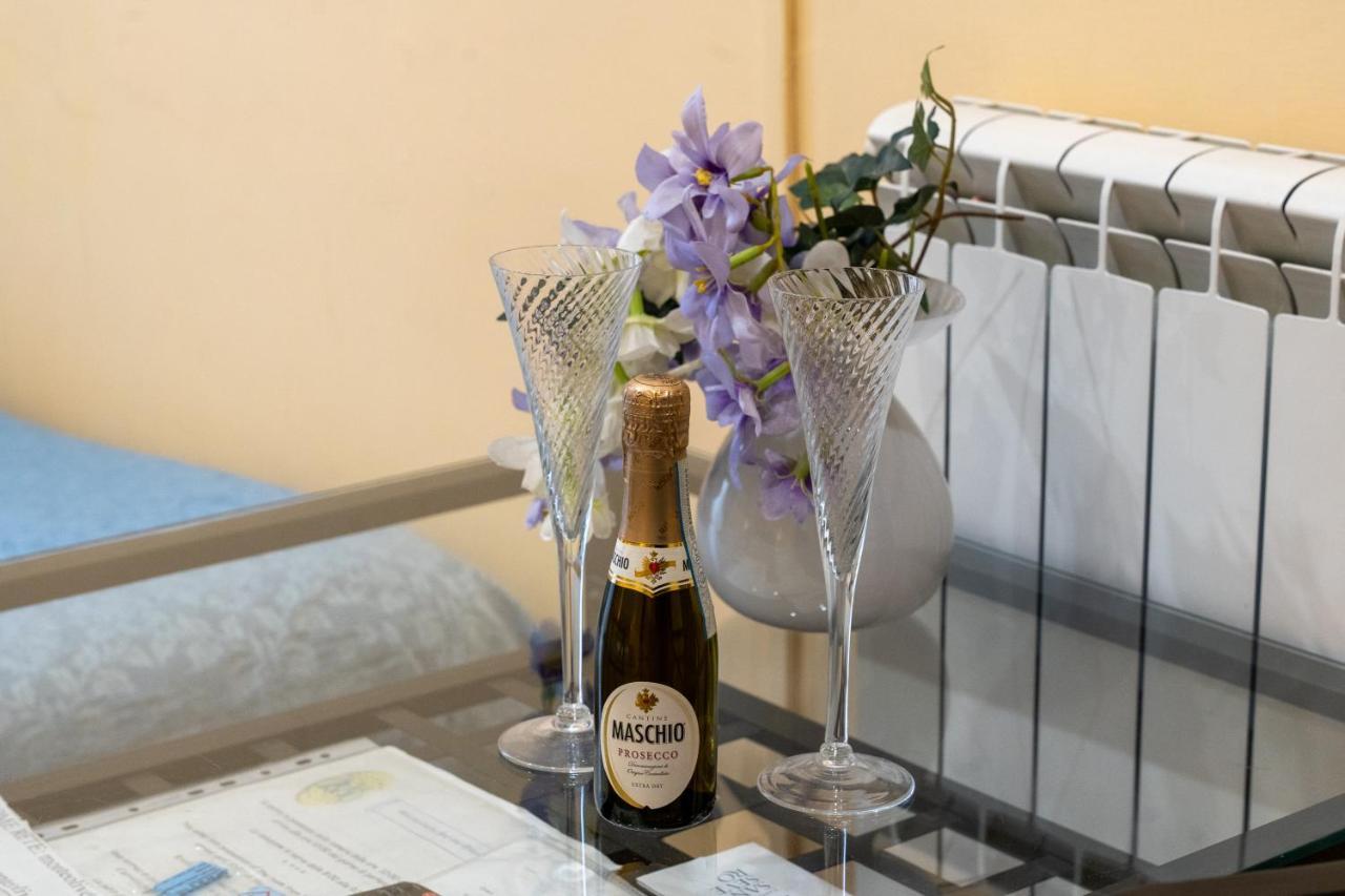 Monteoliveto Bed & Breakfast Napoli Exterior foto